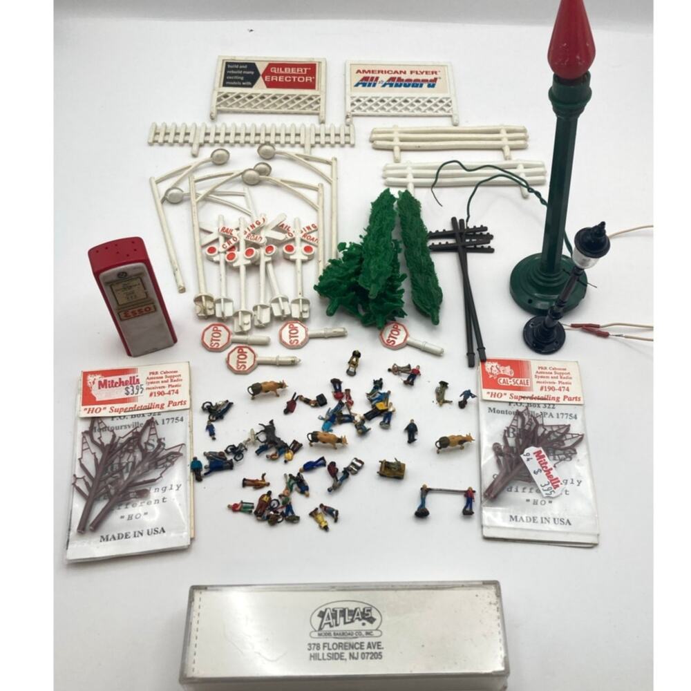 VTG Train Set Decoration Lot Bulk Assorted With Small Figures Lights Signs